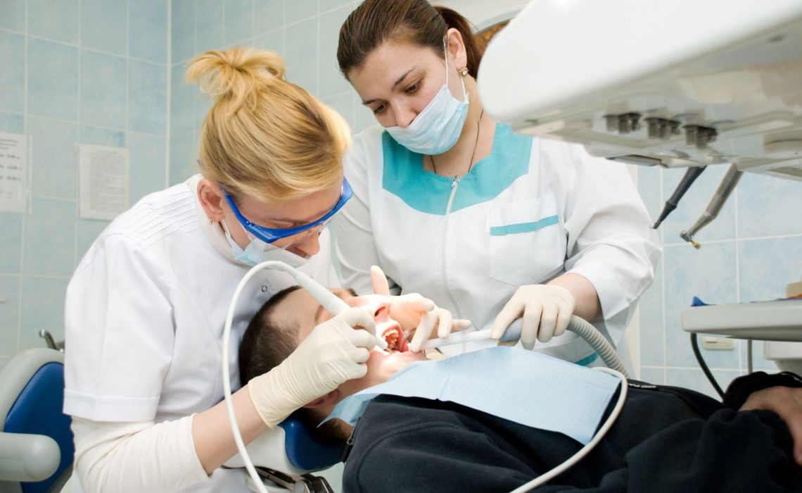 What Are The Qualities Of A Good Pediatric Dentist, Burlington?