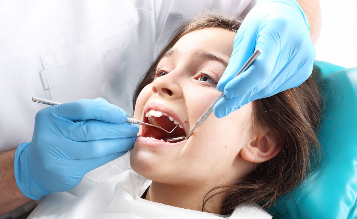 Why Access to a Charleston, SC, Dentist Open on Weekends Makes Sense